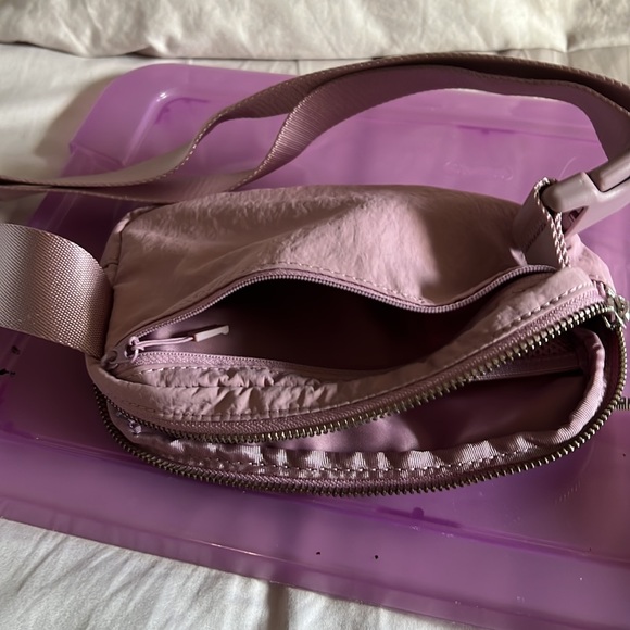 Lululemon - Picture 10 of 11